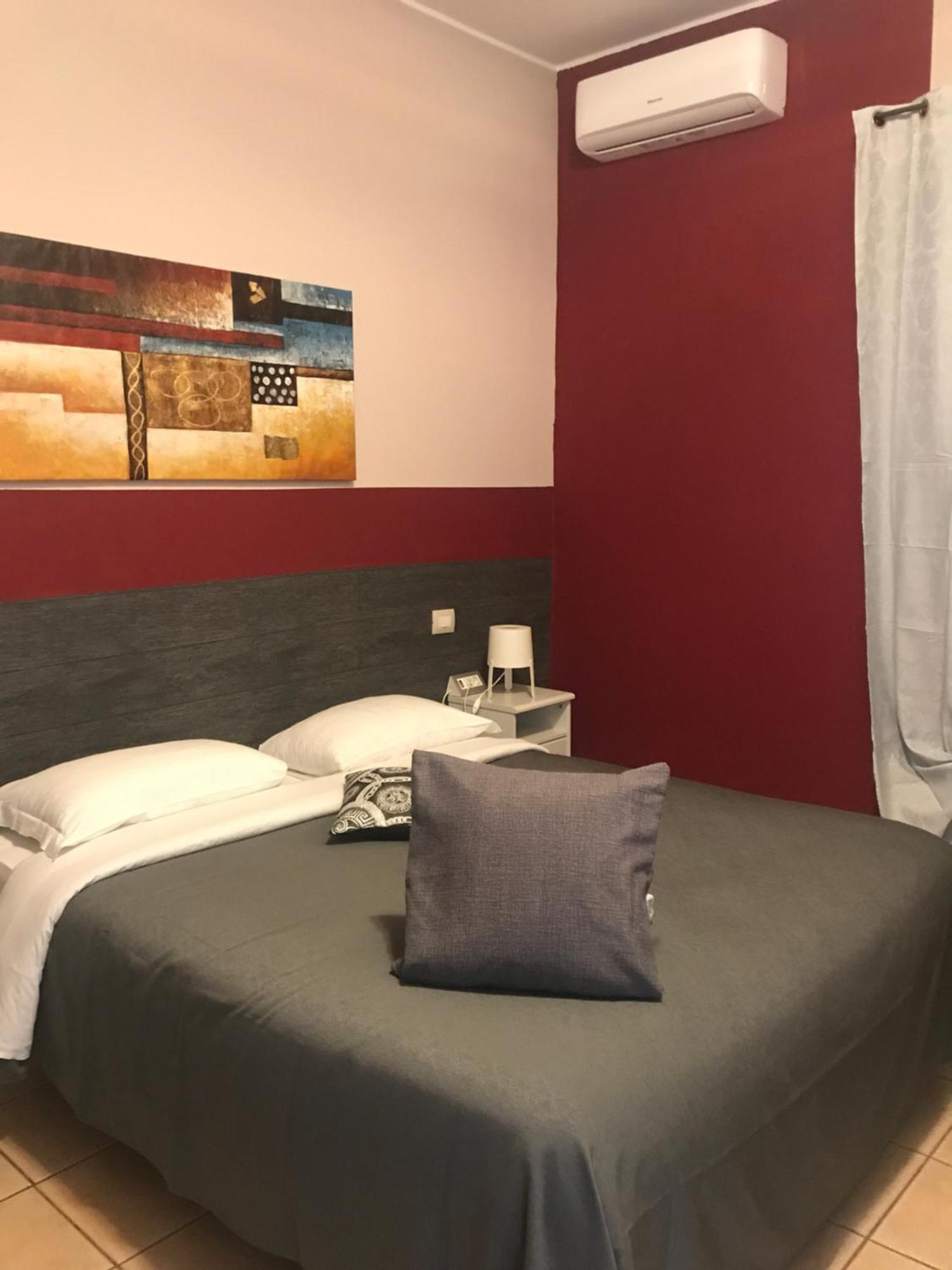 Vegan Airport - Adults Only - Late Check In Alojamento de Acomodação e Pequeno-almoço *